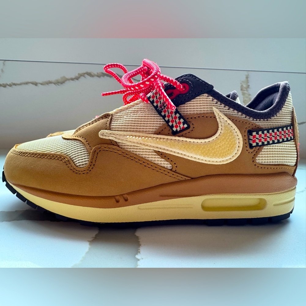 Travis Scott x Air Max 1 'Wheat' - Mens Sz 5.5 (Equivalent to Woman’s Sz 7) - Picture 2 of 13